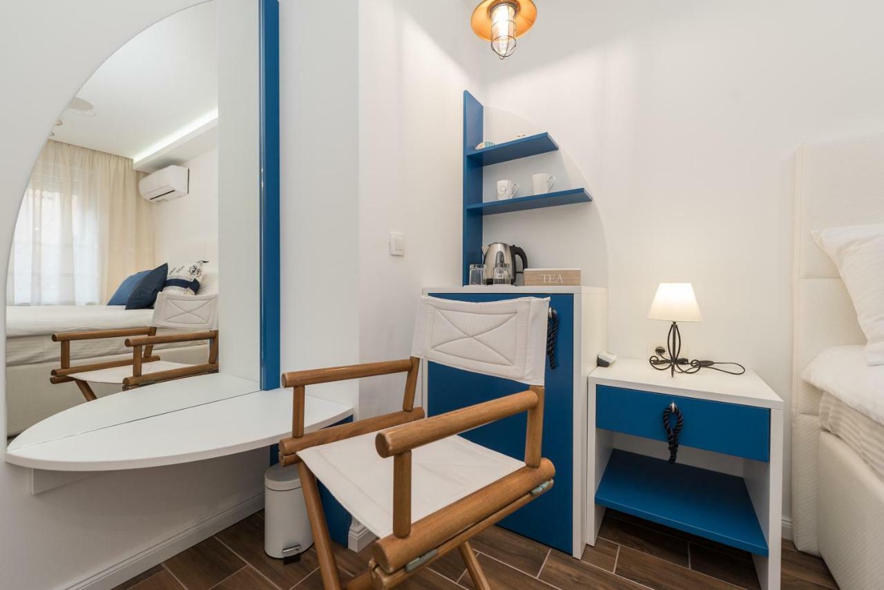 Blue Old Navy - Ae1094 Bed & Breakfast 4*